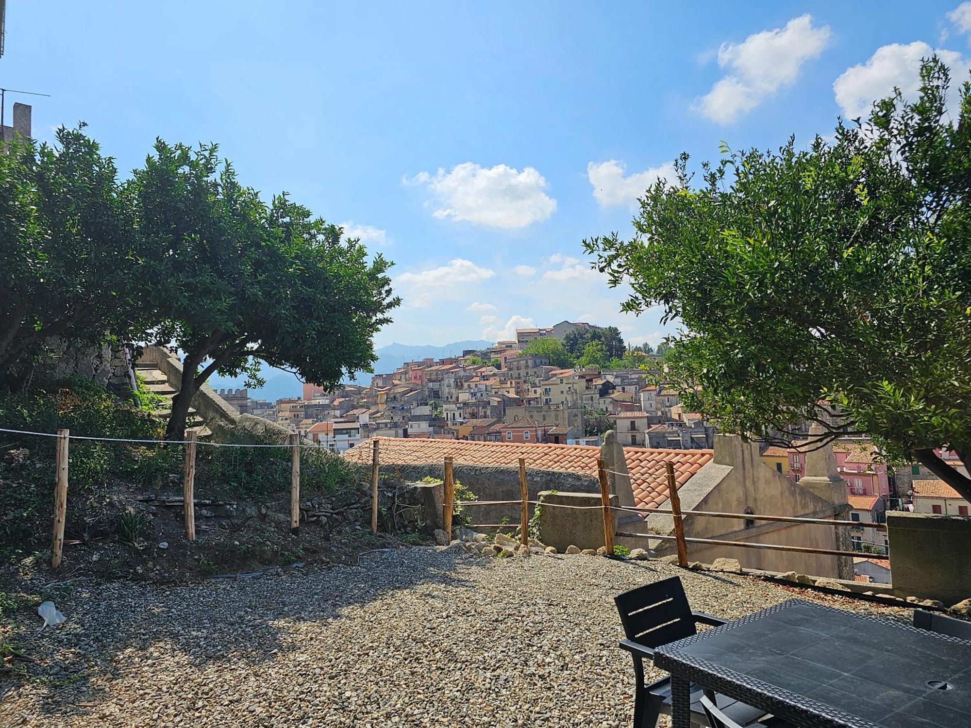 Hébergement de vacances Portaterra - Spaziosa Casa Con Bella Vista E Giardino